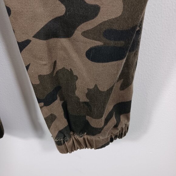 I & M Jeans, Camo Cargo Jogger Pants, Belted, Size Small, Tactical, Utility - Picture 6 of 14